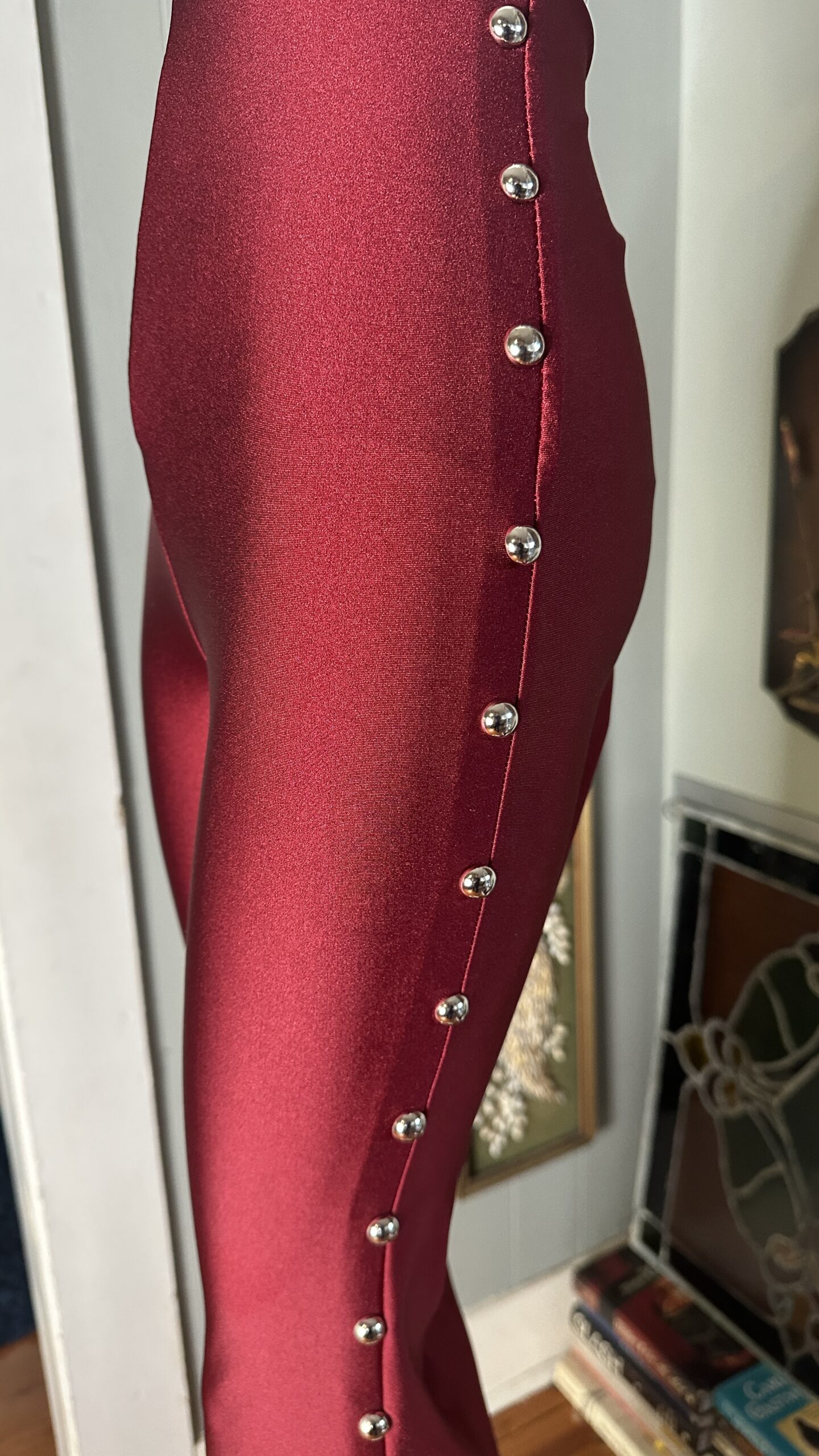 RTS +++ Medium Traditional in Shiny Sangria Red with Silver Side Studs // Inseam 34" - Image 4