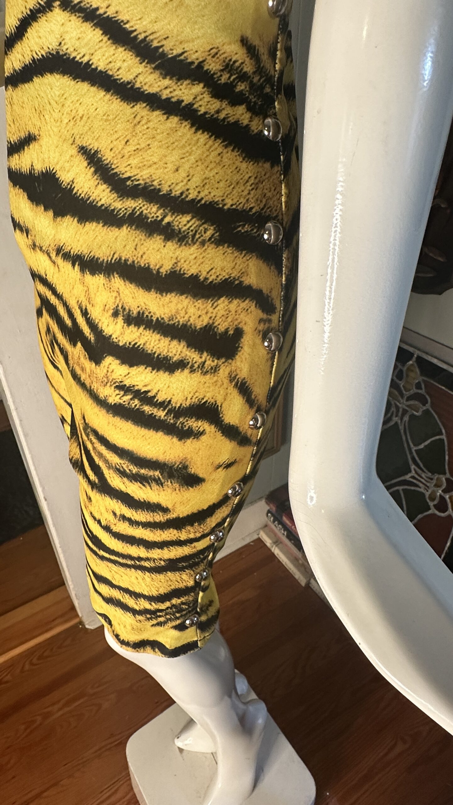RTS +++ Large Bike Shorts in Tiger with Silver Side Studs - Image 2