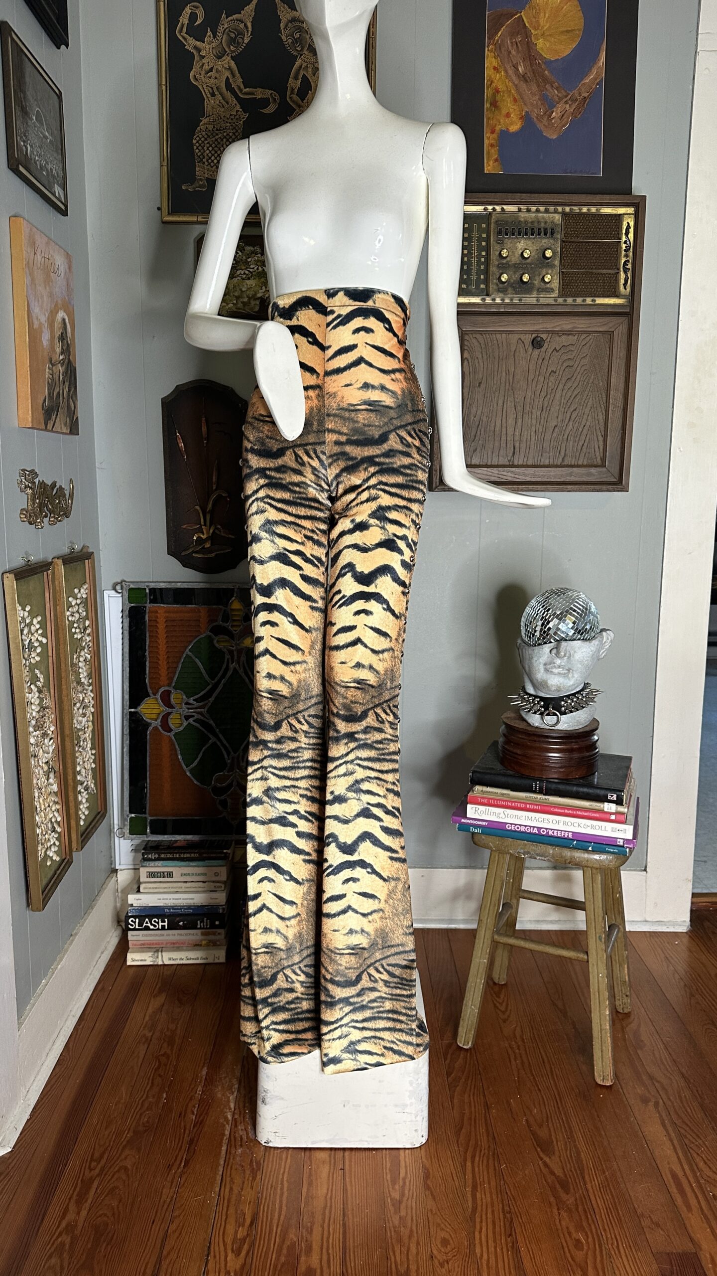 RTS +++ Small Tiger velvet with Silver Side Studs // inseam 37" - Image 2