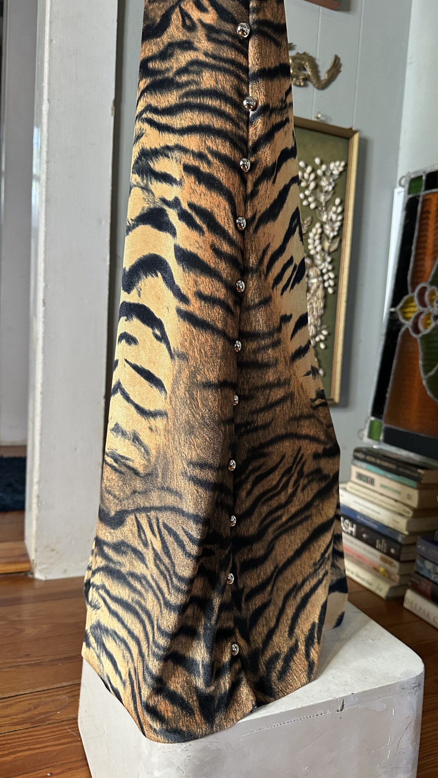 RTS +++ Small Tiger velvet with Silver Side Studs // inseam 37" - Image 4