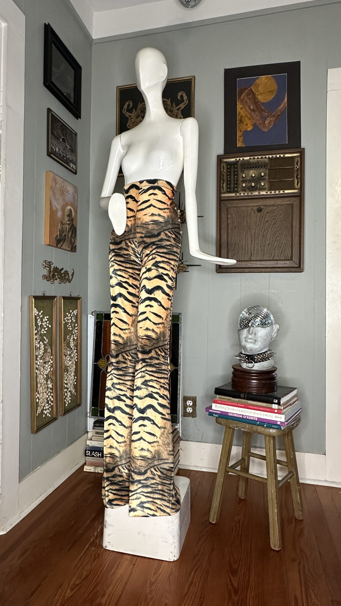 RTS +++ Small Tiger velvet with Silver Side Studs // inseam 37"