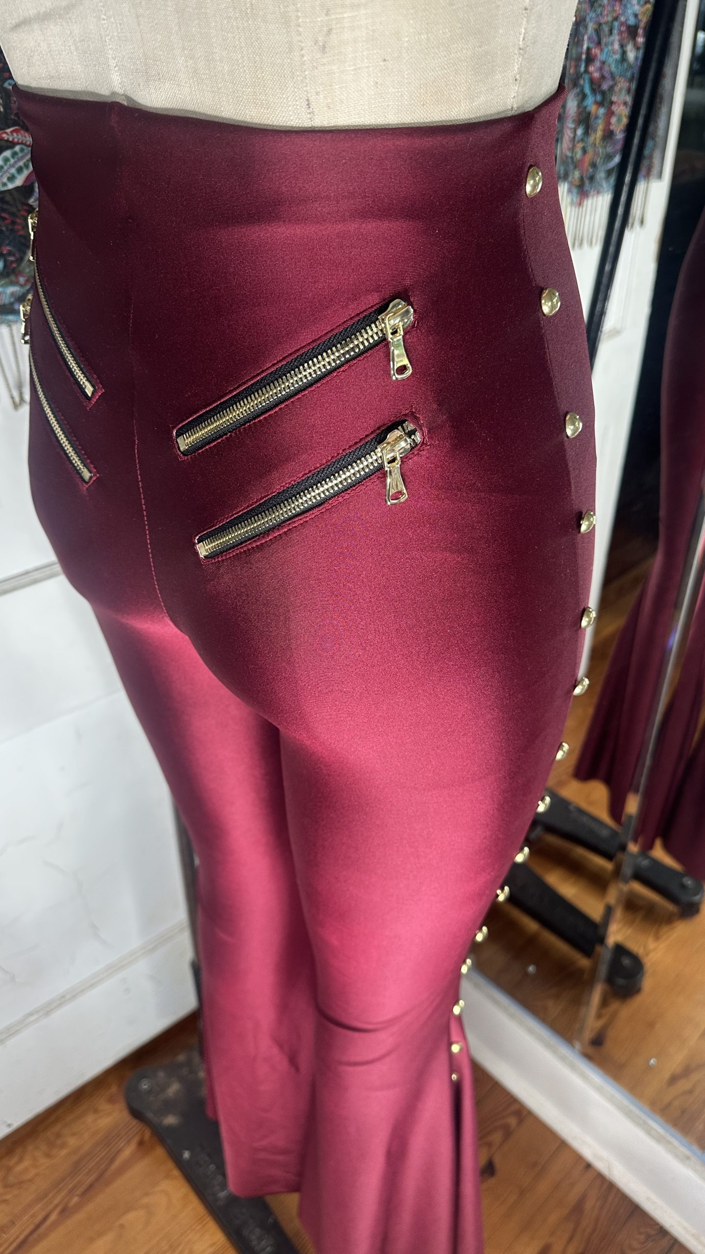 RTS +++ Medium 35" Traditional in Sangria with Gold Backside Zippers and Side Studs - Image 6