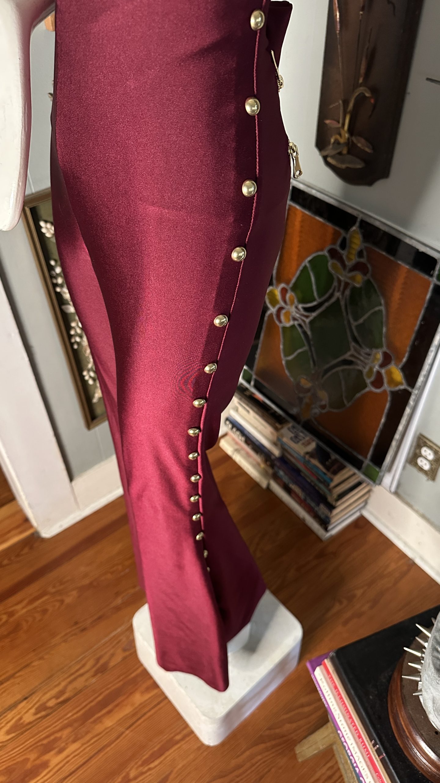 RTS +++ Medium 35" Traditional in Sangria with Gold Backside Zippers and Side Studs - Image 3